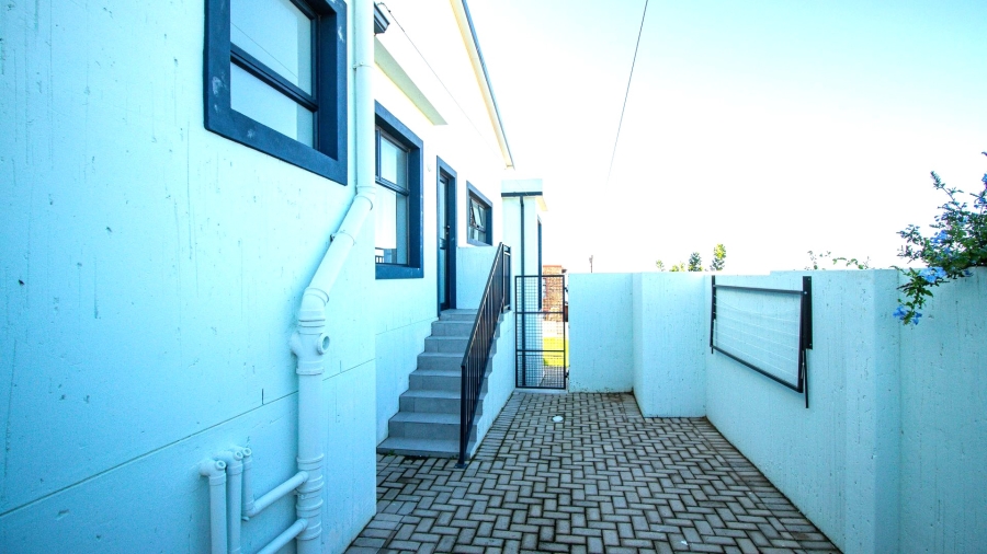 3 Bedroom Property for Sale in Dana Bay Western Cape